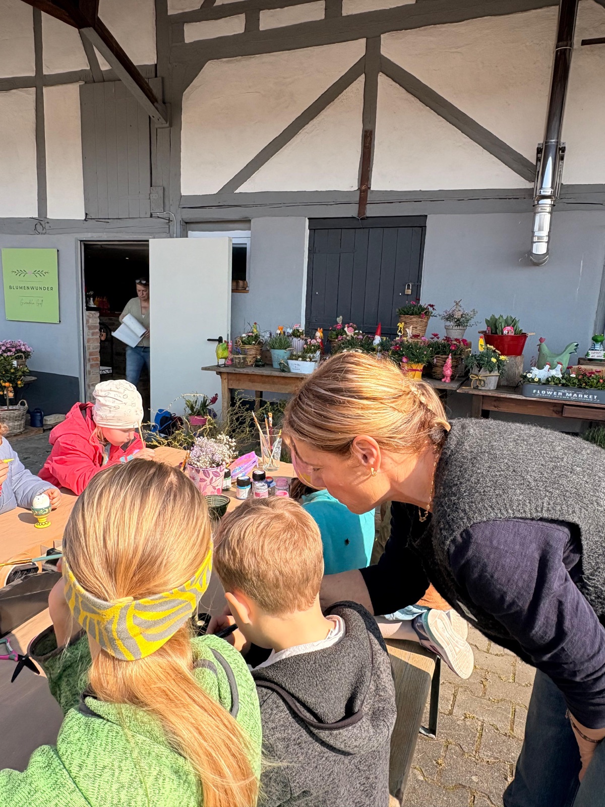 Kinder-Workshop im Hof von Blumenwunder Sassen